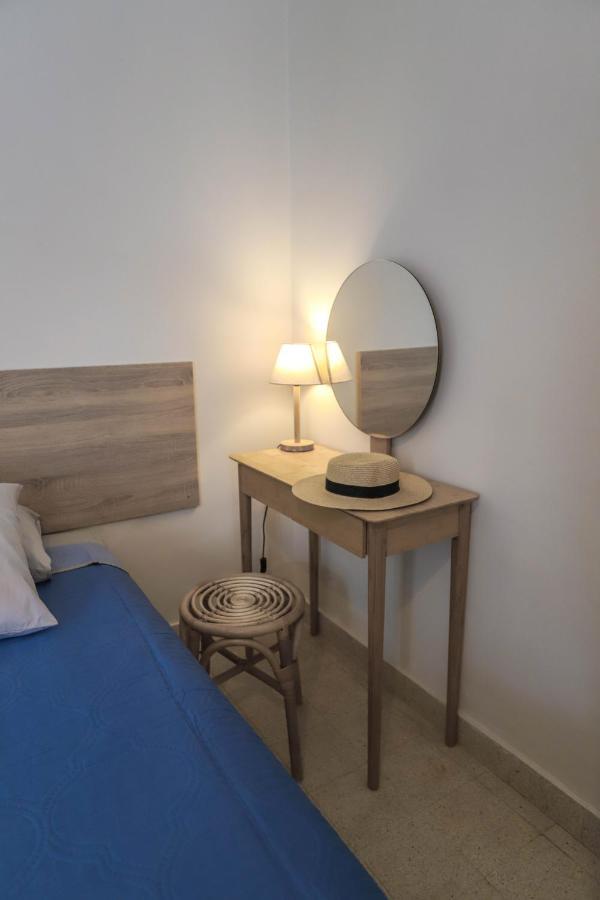 Traditional Town Garden Apartment Rhodes City Esterno foto