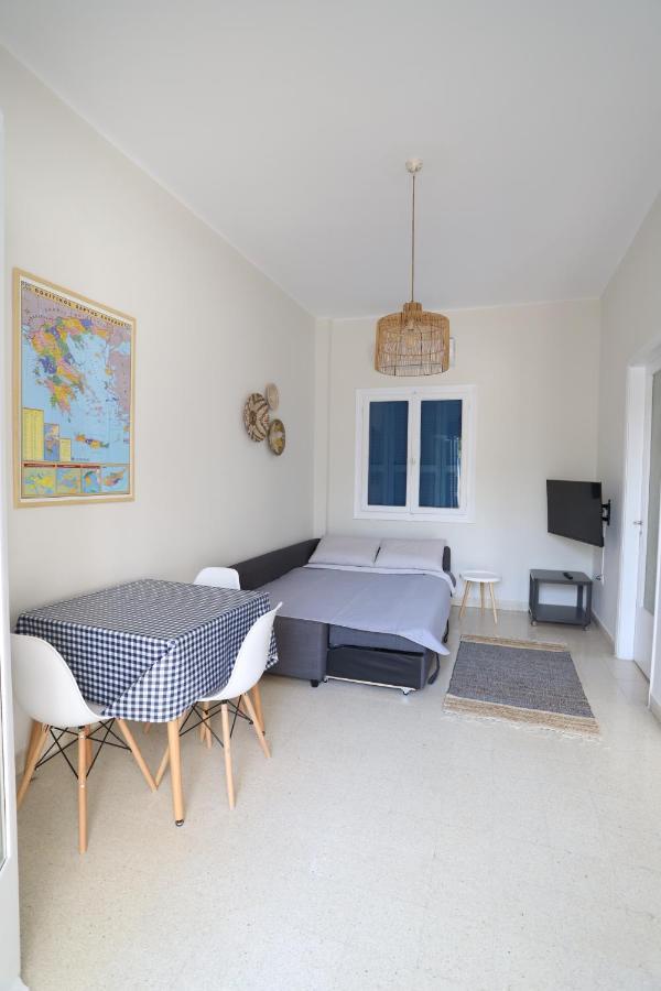 Traditional Town Garden Apartment Rhodes City Esterno foto
